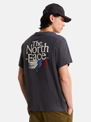 Maglietta 'Retro Trail' di THE NORTH FACE in grigio: frontale