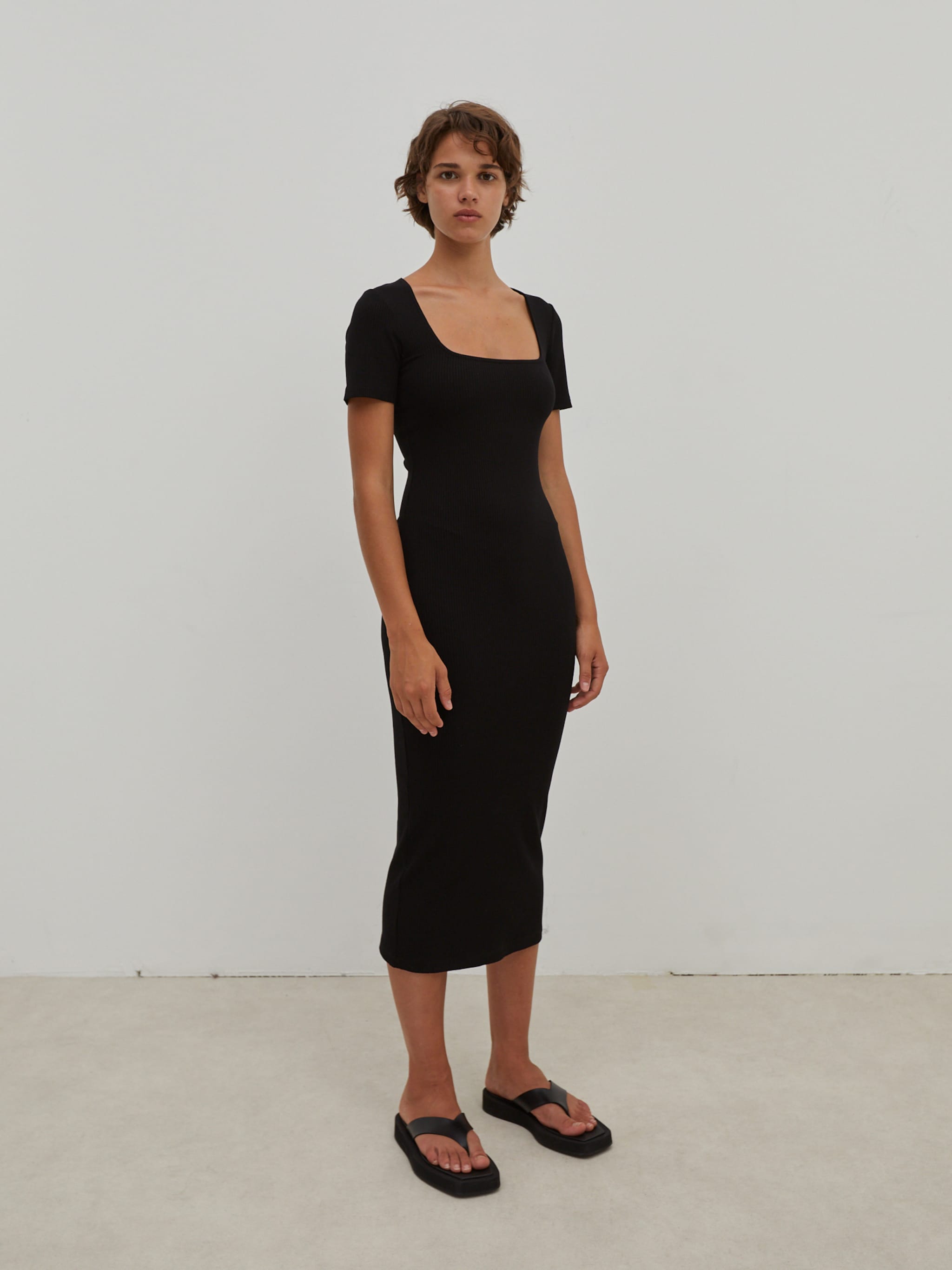 EDITED Producten Jurk 'Ingrid' Zwart