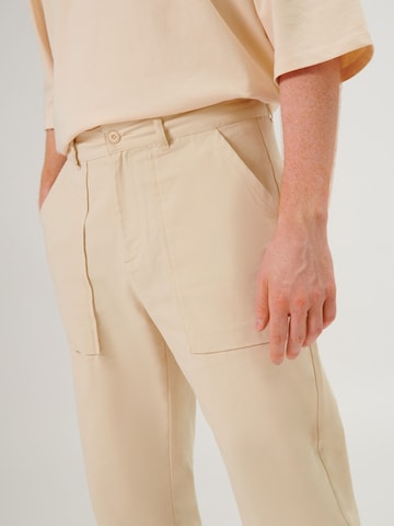 ABOUT YOU x Swalina&Linus Regular Hose 'Leo' in Beige