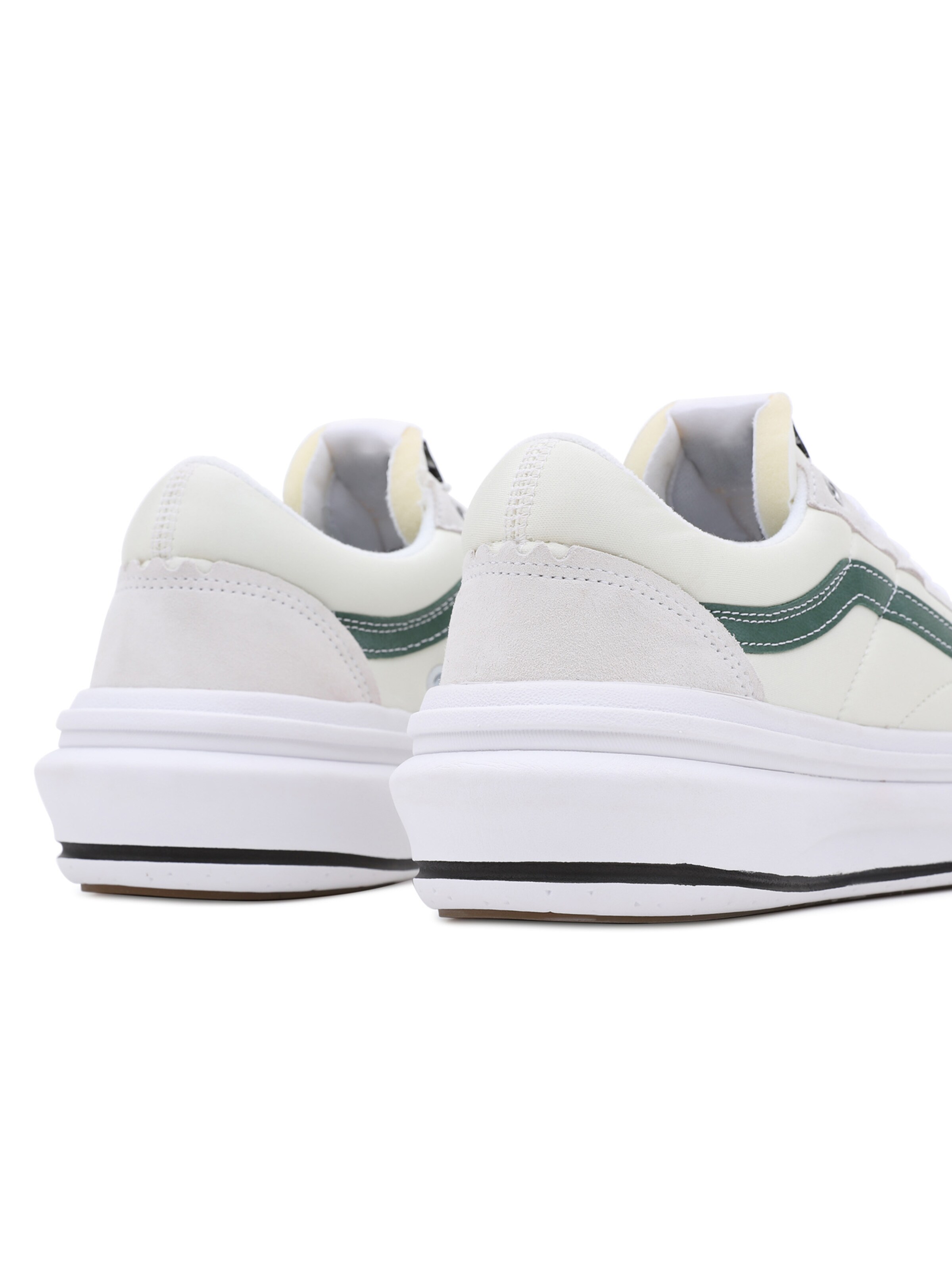 balts VANS Zemie brīvā laika apavi 'Overt'