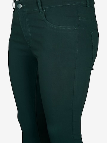 Skinny Pantalon 'JJUNE' Zizzi en vert