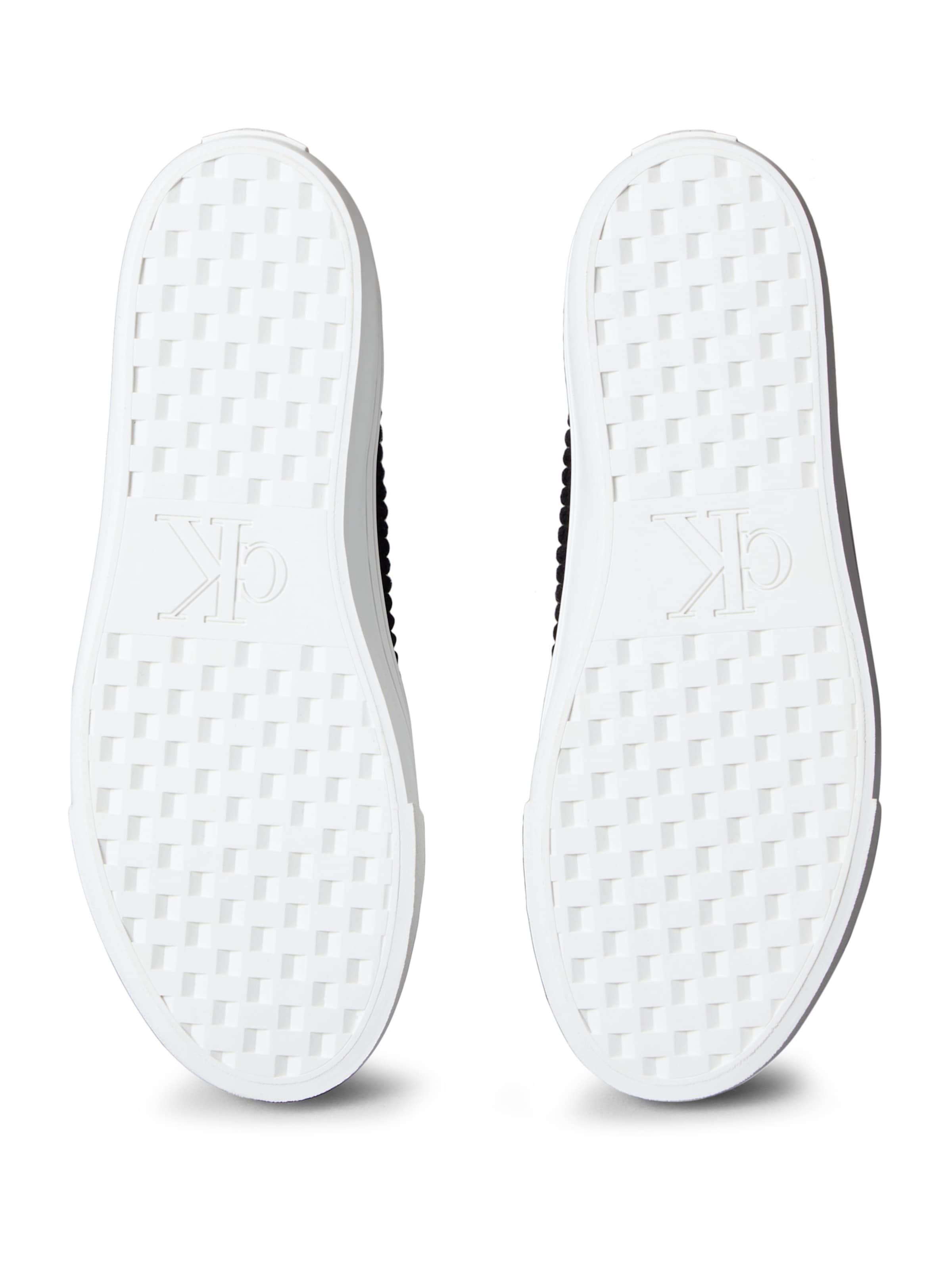 Calvin Klein Madalad ketsid, värv must