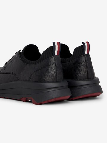 Slip on TOMMY HILFIGER en noir