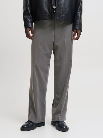 JACK & JONES Wide leg Trousers with creases in Grey: front