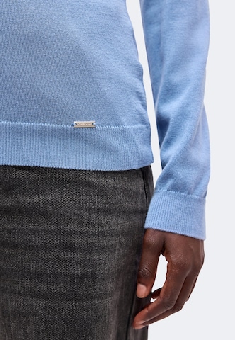 MORE & MORE - Pullover em azul: lateral