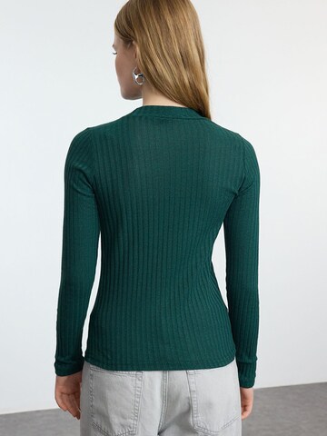 Trendyol - Pullover em verde
