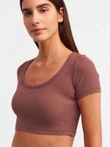Tricou de la Dilvin pe mov