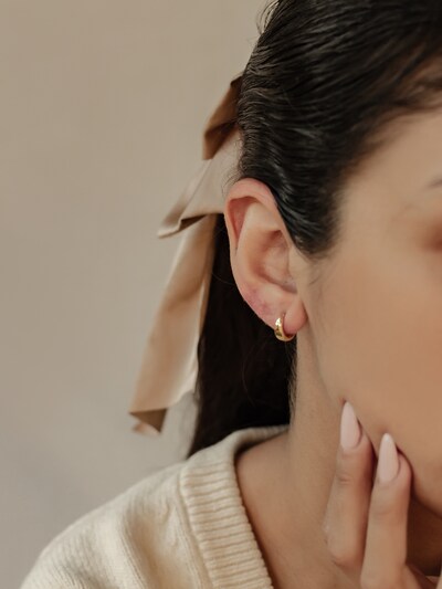 Orecchini 'Mini Dome' Hey Happiness di colore oro, Visualizzazione prodotti