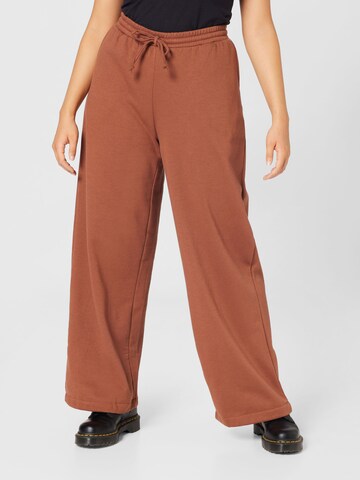 Wide Leg Pantalon Vero Moda Curve en marron : devant