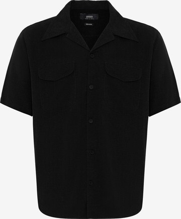 Coupe regular Chemise Antioch en noir : devant