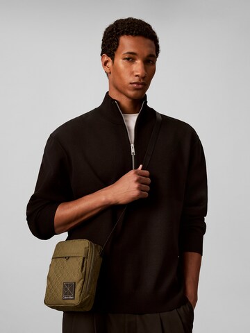 Calvin Klein Crossbody bag in Green: front