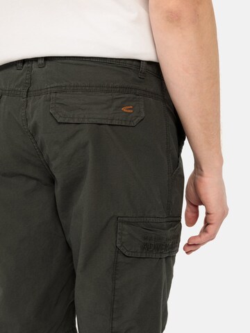 CAMEL ACTIVE Regular Regular Fit Cargo Shorts mit Minimal Print in Grün