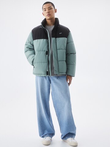 Pull&Bear Kurtka przejściowa w kolorze zielony
