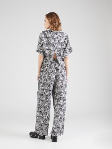 Tuta jumpsuit 'CAIRE' di BONOBO in grigio