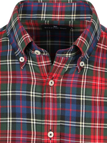 Steppin' out Slim fit Button Up Shirt in Red