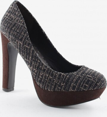 MAGIC WOMAN High Heels in 40 in Brown: front