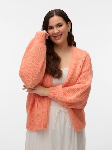 Vero Moda Curve - Cárdigan 'VMCMaybe' en naranja: frente