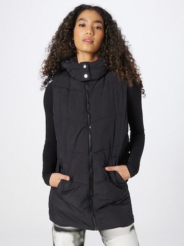 Gilet 'Jamilla' PIECES en noir : devant