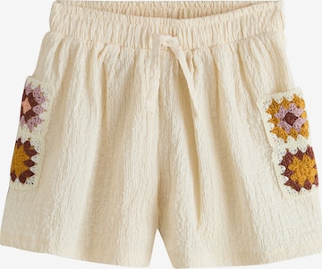 Next Shorts in Beige: Vorderseite