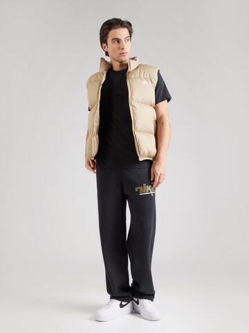 Regular fit Tricou 'CLUB' de la Nike Sportswear pe negru