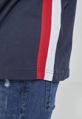 Tricou de la Urban Classics pe albastru