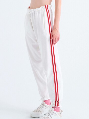 Rockupy Regular Workout Pants 'Wakanda' in White