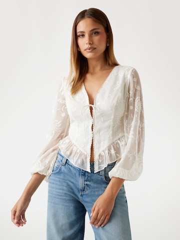 GUESS Bluse in Weiß: Vorderseite