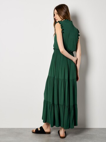 Robe ' ' Apricot en vert