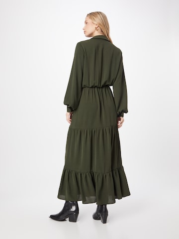 Rochie de la AX Paris pe verde