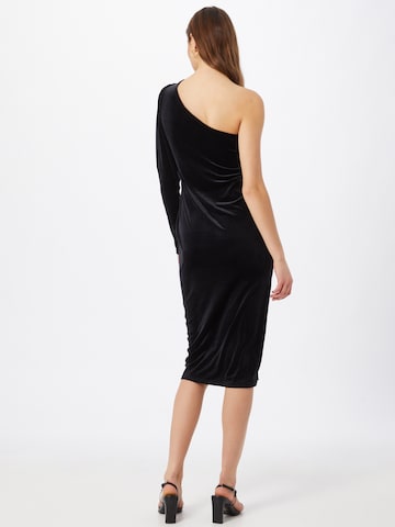 Gina Tricot Kleid in Schwarz