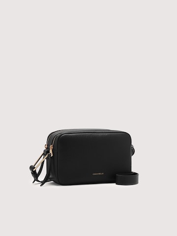 Coccinelle Handbag 'Malory 4' in Black