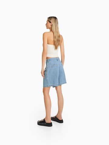 Bershka Regular Shorts in Blau