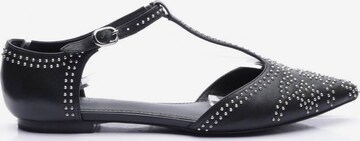 Sandro Flats & Loafers in 38 in Black: front