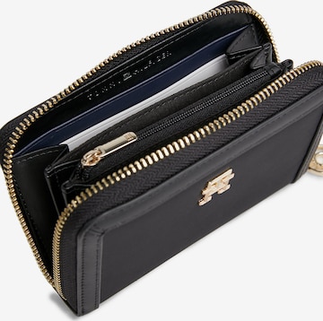 TOMMY HILFIGER Portemonnaie 'Essential' in Schwarz