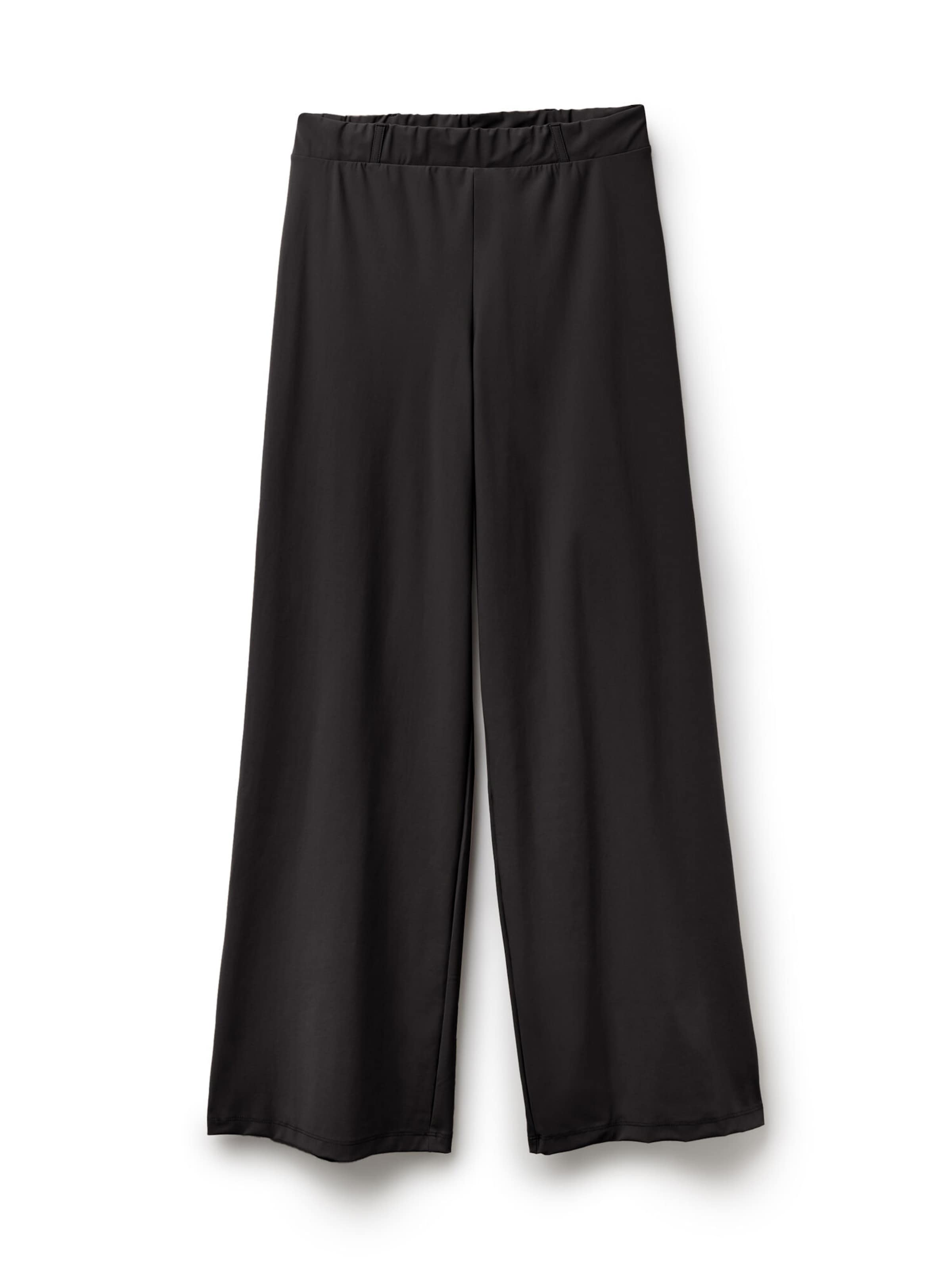 Tezenis Wide leg Pants in Black: front