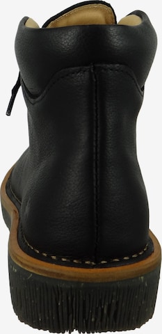 EL NATURALISTA Lace-Up Ankle Boots in Black