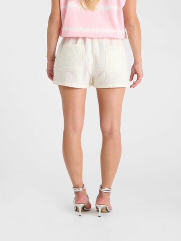 Regular Pantalon 'Tara' Le Temps Des Cerises en beige