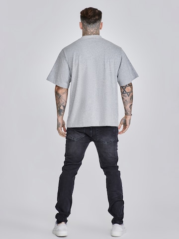 Maglietta di SikSilk in grigio