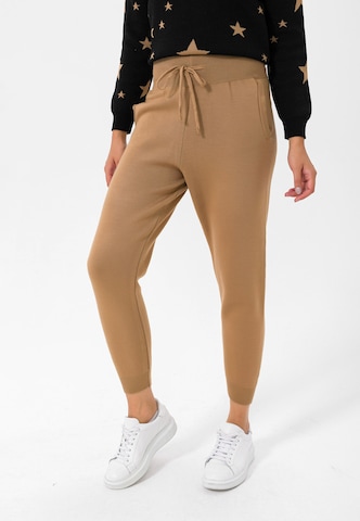 Jimmy Sanders Regular Broek in Bruin: voorkant