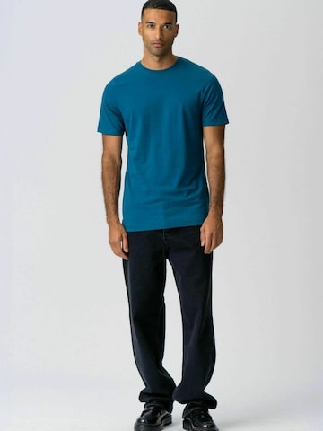 TEESHOPPEN - Ajuste regular Camisa ' Organic Basic ' en azul