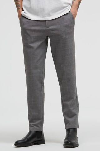 CMPD Regular Chino Pants in Grey: front