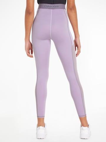 Skinny Pantaloni sportivi di Calvin Klein Sport in lilla