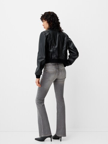 Bershka Boot cut Jeans in Grey