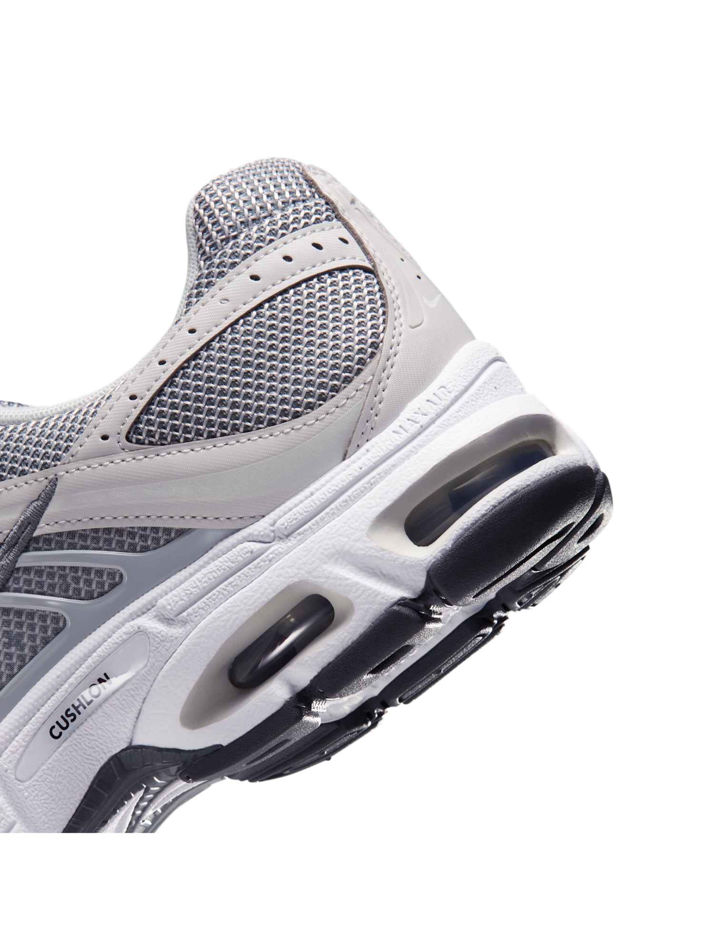 pilka NIKE Sportinio stiliaus batai su raišteliais 'Air Max Moto 2K'