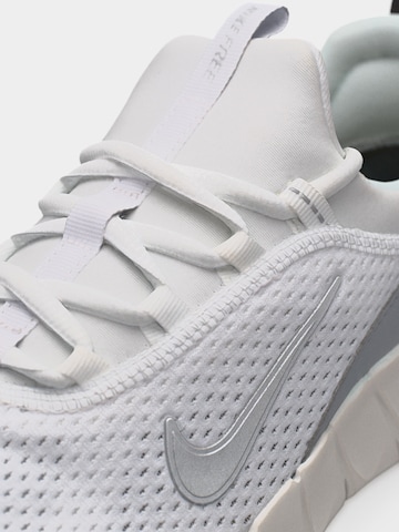 NIKE Sportovní boty 'Free Ride' – bílá
