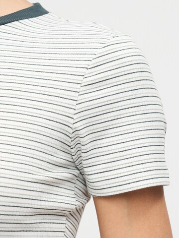 ONLY Μπλουζάκι 'ONLLUPE' σε λευκό