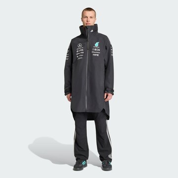 Veste de sport 'Mercedes-AMG Petronas Formula 1 Team' ADIDAS PERFORMANCE en noir : devant