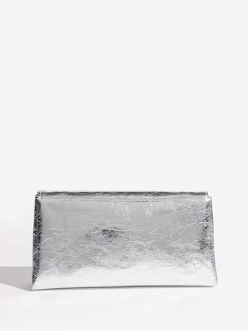 Friends Like These Clutch in Zilver