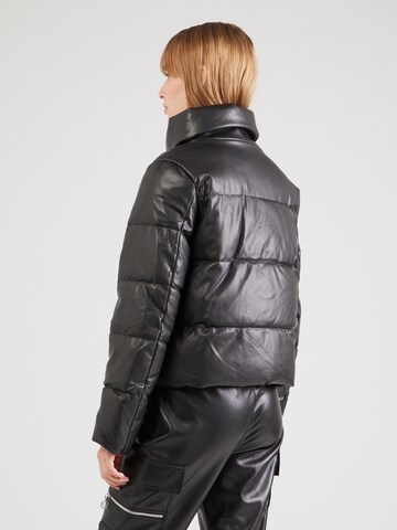 ONLY Between-Season Jacket 'ONLELSIE' in Black