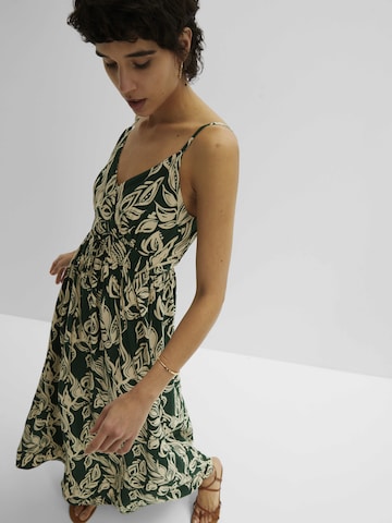 bonprix Kleid in Grün